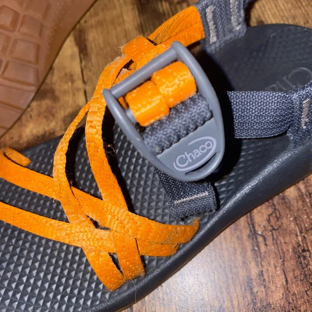 Chaco‎ Kids Sandals Size 5 Women's 6-6.5 Orange Straps Adjustable Hiking Shoes